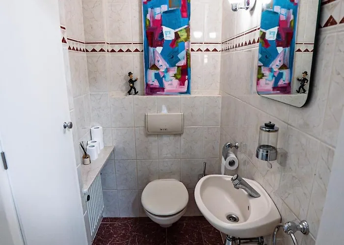 Forest View Quiet And