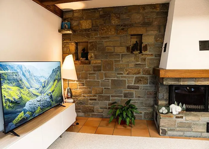 Forest View Quiet And